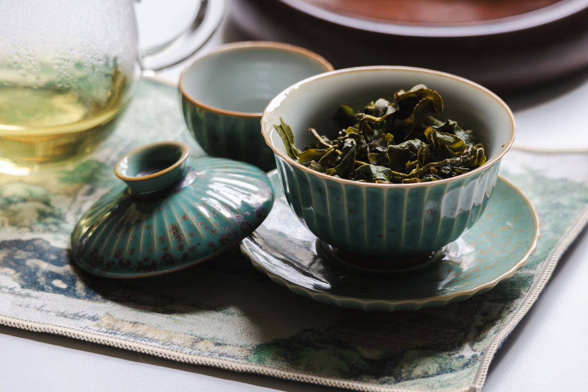The Complete Guide to Oolong Tea: Types, Taste, Benefits and How to Brew It